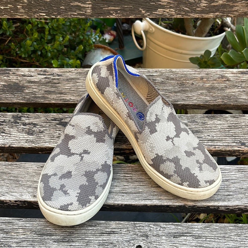 Rothys camouflage kids size 2
